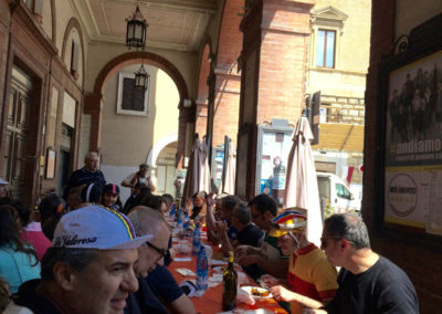 Ciclocolli_Storica_2017_PRANZO-IN-PIAZZA_0